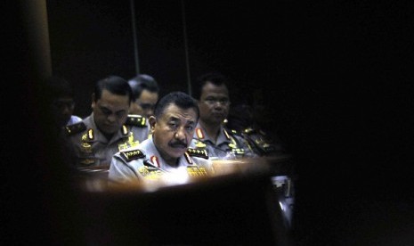 National Police Chief Gen. Timur Pradopo explains duriang a session with MPs in Jakarta on Tueday that police will implement new policy to allow policewomen to wear headscarves.