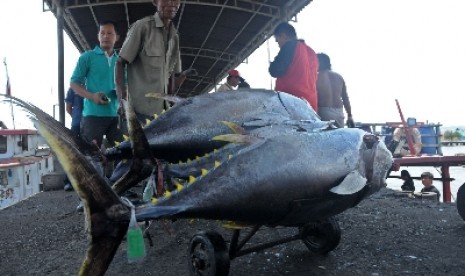 Nelayan di Cilacap kini menjadi peserta BPJS Ketenagakerjaan.