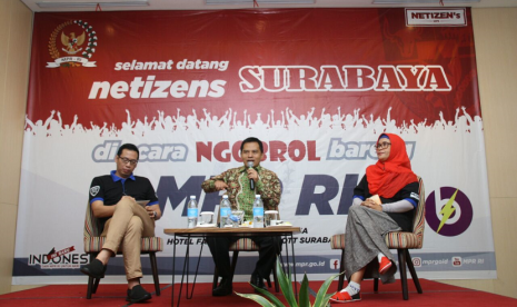 Netizen Surabaya membantu membangun kesadaran Empat Pilar Pancasila MPR.