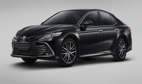 New Camry sudah mengaplikasikan teknologi mesin Hybrid generasi ke-4 yang lebih efisien dan rendah emisi.