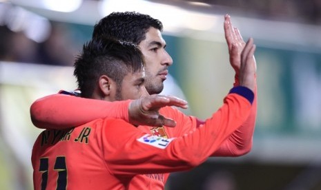 Neymar (kiri) dan Luis Suarez, dua pencetak gol kemenangan Barcelona atas Villarreal