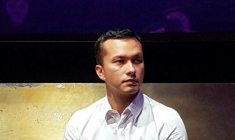 Nicholas Saputra selalu menyempatkan bersepeda bila bepergian ke luar kota.