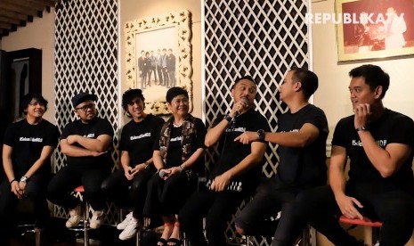 NIdji bersama Direktur Utama Musica Studio, Indrawati Wijaya