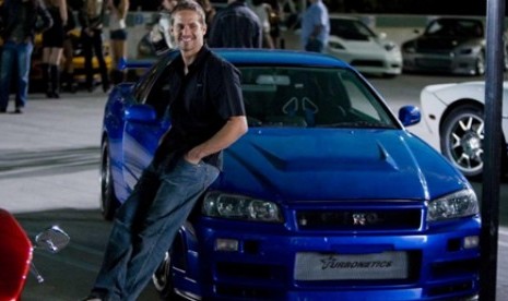 Nissan Skyline GT-R 34 yang dikendarai Paul Walker dalam film Fast and Furious. 