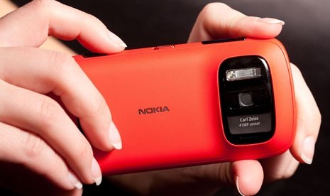 Nokia 808 PureView