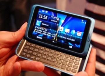 Nokia E7