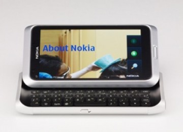 Nokia E7