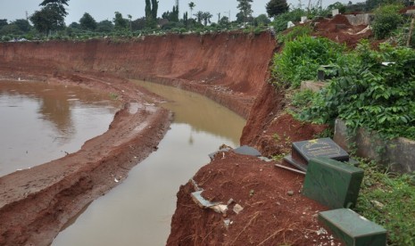 Normalisasi Sungai Pesanggrahan