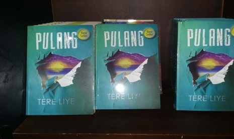 Novel 'Pulang' karya Tere Liye dalam satu bulan dicetak ulang delapan kali.