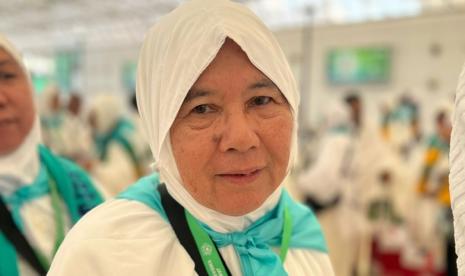 Nurbaiti Basyah Nyak Radad (71), seorang jamaah haji lanjut usia asal Aceh.