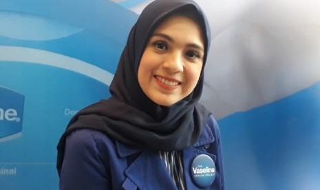 Nycta Gina menjadi juri kompetisi foto dan video Cussons Bintang Kecil Season 8 dengan tema 