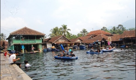 Objek wisata Cikoromoy