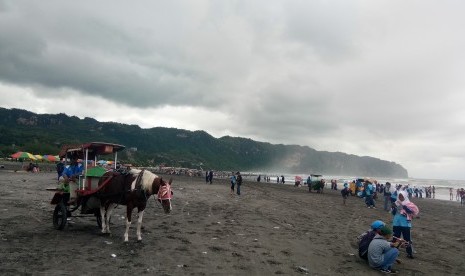 Objek wisata Pantai Parangtritis, Bantul.