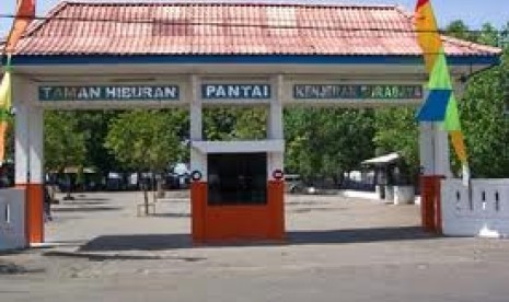 Obyek wisata Pantai Kenjeran