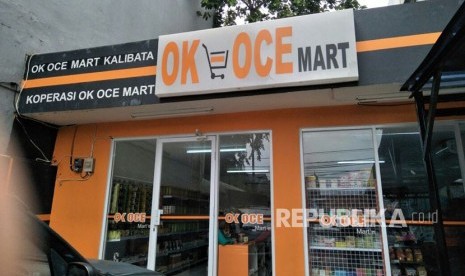 OK OCE Mart Kali Bata, Jakarta Selatan. Selasa (28/11). 