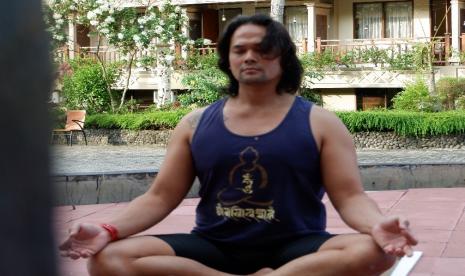 Olah raga yoga di The Jayakarta Yogyakarta Hotel and Spa.