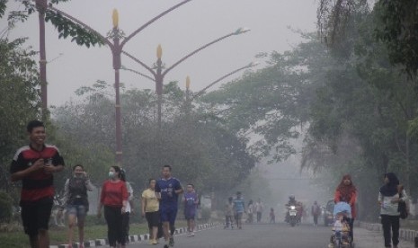 Olahraga mencegah tubuh dari penyakit.