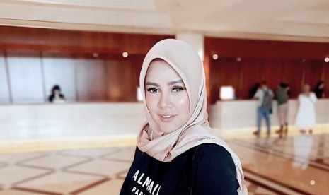 Semenjak berhijab, aktris dan presenter Olla Ramlan tetap menjalankan aktivitas olahraga.