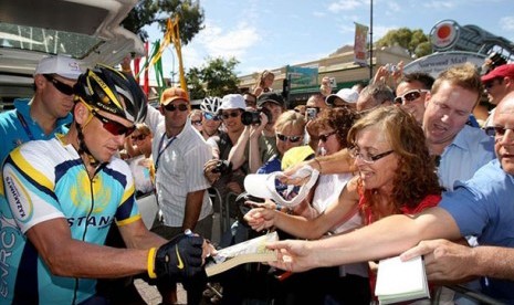 omisi independen mengatakan, Lance Armstrong dibayar 1 juta dolar untuk ikut balap sepeda ‘Tour Down Under’ tahun 2009.