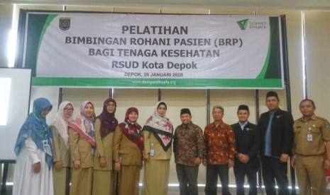 ompet Dhuafa bekerja sama dengan RSUD Kota Depok dalam hal pelayanan Bimbingan Rohani Pasien (BRP) dan Bagian Pemulasaran Jenazah (Barzah) untuk mengakomodir kebutuhan mobil jenazah bagi kaum dhuafa.