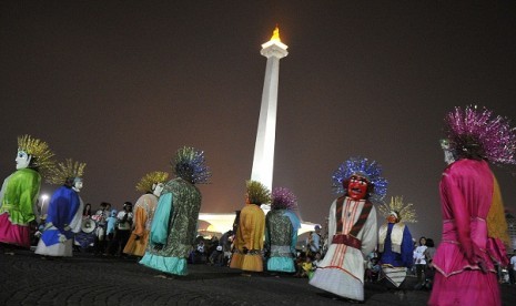 Ondel-ondel is a part of intangible cultural heritage of Betawi in Jakarta. UNESCO underlines that intangible cultural heritage is an important factor in maintaining cultural diversity in the face of growing globalization. (illustration)  