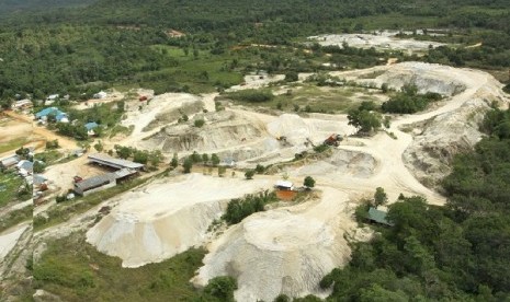 One mining site in Pomala, North Sulawesi. 