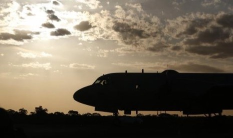 One of two Japanese Government P-3 aircraft arrives at RAAF base Pearce March 23, 2014 in Bullsbrook near Perth.