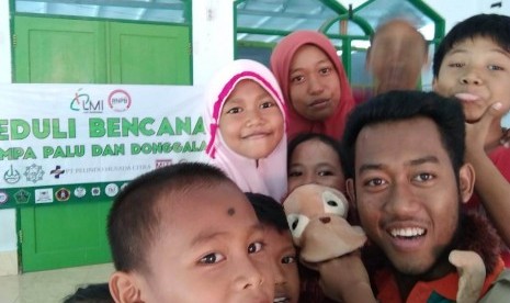 Onky diperkenalkan layaknya seorang kawan oleh tim psikososial RNPB Laznas LMI, yaitu Susanto dan Muhammad Alfiansyah. Dia adalah boneka monyet yang seolah dapat bicara seperti manusia.