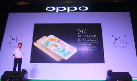 Oppo F1S