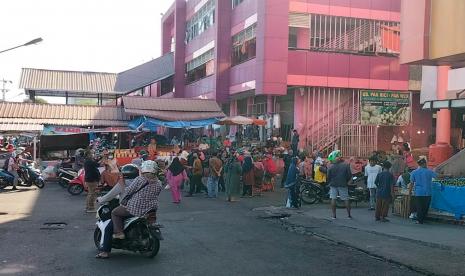 Suasana di Pekanbaru, Jumat, 25 Februari 2022. Wali Kota Pekanbaru Firdaus meminta warga mewaspadai kebakaran hutan dan lahan (karhutla) saat musim kemarau. 