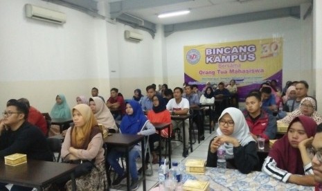 Bincang Kampus Bsi Cikarang Undang Orang Tua Mahasiswa | Republika Online