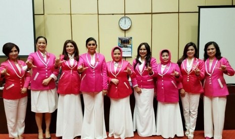 Organisasi Perhimpunan Perempuan Lintas Profesi Indonesia (PPLIPI) usai menggelar rapat pleno membahas program prioritas organisasi 