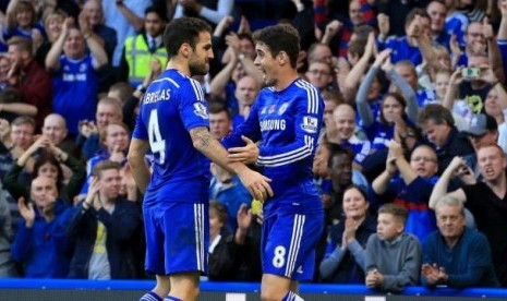 Oscar disambut Cecs Fabregas usia membobol gawang QPR.