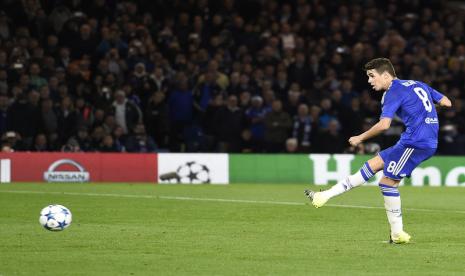 Oscar saat memperkuat Chelsea.