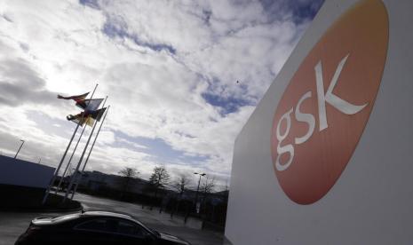 Pabrik GlaxoSmithKline (GSK). Produsen vaksin terbesar di dunia, GSK, menghentikan uji coba tahap akhir vaksin RSV pada ibu hamil atas rekomendasi komite independen.