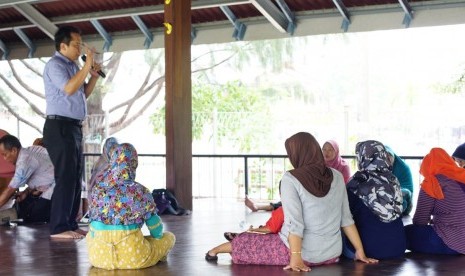 Pacific Place Jakarta bekerjasama dengan PAUD Institute kembali menggelar kegiatan pelatihan  dan parenting kepada  guru dan orang tua murid PAUD Tunas Harapan Kepulauan Seribu.