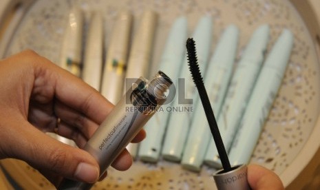 Pada JFW 2016 Wardah Cosmetics menjadi riasan resmi ajang mode bergengsi ini.