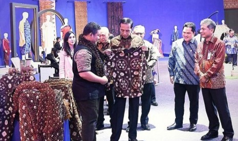 pada pameran UMKM di Jakarta, Presiden RI Joko Widodo pun tampak memborong Gambo Muba. Bahkan, sebelumnya ibu negara RI Iriana Joko Widodo juga tampak memuji dan mengagumi produk Gambo Muba yang berasal dari olahan limba getah Gambir.