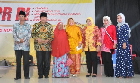 Pagelaran Seni Budaya Sosialisasi Empat Pilar MPR di Kota Pangkalan Kerinci, ibukota Kabupaten Pelalawan, Provinsi Riau.