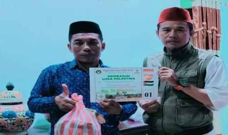 Paguyuban Jawa Pulau Buru, Maluku Utara menyalurkan donasi kemanusiaan untuk Palestina melalui Badan Amil Zakat Nasional (Baznas) RI, senilai Rp 11.800.000. Penyaluran donasi diserahkan langsung melalui rekening Baznas oleh Ketua Paguyuban Jawa Pulau Buru Agus Supriyanto baru-baru ini. 