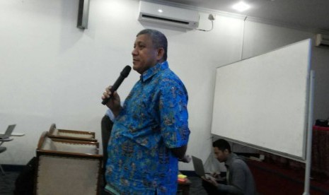 Pakar pendidikan Zulfikri Anas saat mengisi workshopguru-guru MAN 4 Pondok Pinang Jakarta, Selasa (13/6). 