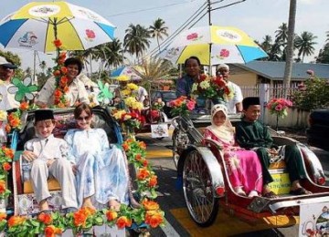 Paket liburan homestay yang berarti menginap dan mengenal kehidupan masyarakat Malaysia tengah gencar dilakukan di negara jiran tersebut.