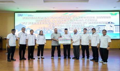 PalmCo Regional 1 Medan menyerahkan secara simbolik kepada 87 objek bantuan kepada masyarakat yang berasal dari program Tanggung Jawab Sosial Perusahaan PalmCo Regional 1.