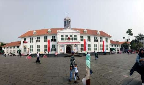 Pameran Asian Games, khususnya Asian Games ke-4 tahun 1962 saat Indonesia menjadi tuan rumah. Pameran ini diselenggarakan oleh Museum Sejarah Jakarta, Kota Tua, Jakarta Barat, bekerja sama dengan Pusat Pengelolaan Kompleks Gelora Bung Karno (PPKGBK), Kamis (23/8).