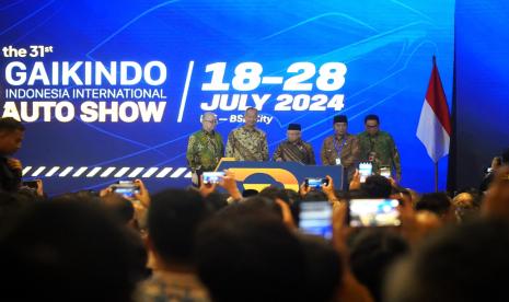 Pameran otomotif terbesar di Indonesia yang diselenggarakan setiap tahun oleh Gabungan Industri Kendaraan Bermotor Indonesia (Gaikindo), yaitu Gaikindo Indonesia International Auto Show (GIIAS), kembali digelar di International Convention Exhibition (ICE) BSD, Tangerang pada 18-28 Juli 2024.