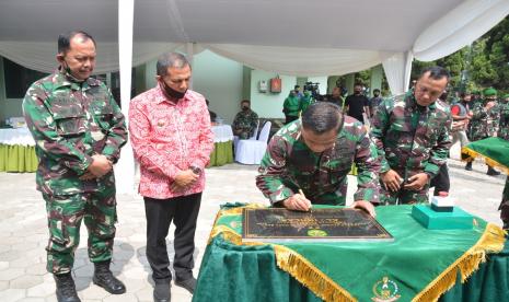 Pangdam Siliwangi meresmikan Masjid Al Ikhlas Brigif 15/Kujang II.