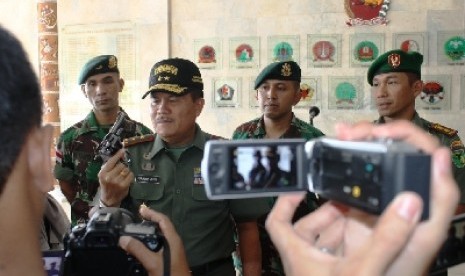 Mayjen (Purn) TNI Christian Zebua.