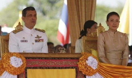  Pangeran Maha Vajiralongkorn yang naik takhta menjadi Raja baru Thailand.