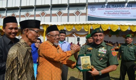 Pangkostrad Letjen TNI Edy Rahmayadi