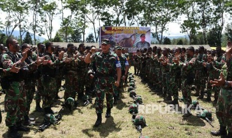 Panglima Divisi Infanteri 2 Kostrad Mayjen TNI Tri Yuniarto berkunjung ke Yonif Raider 514 Kostrad guna mengecek kesiapan operasi ke daerah Perbatasan RI-PNG, Bondowoso, Sabtu (2/2).